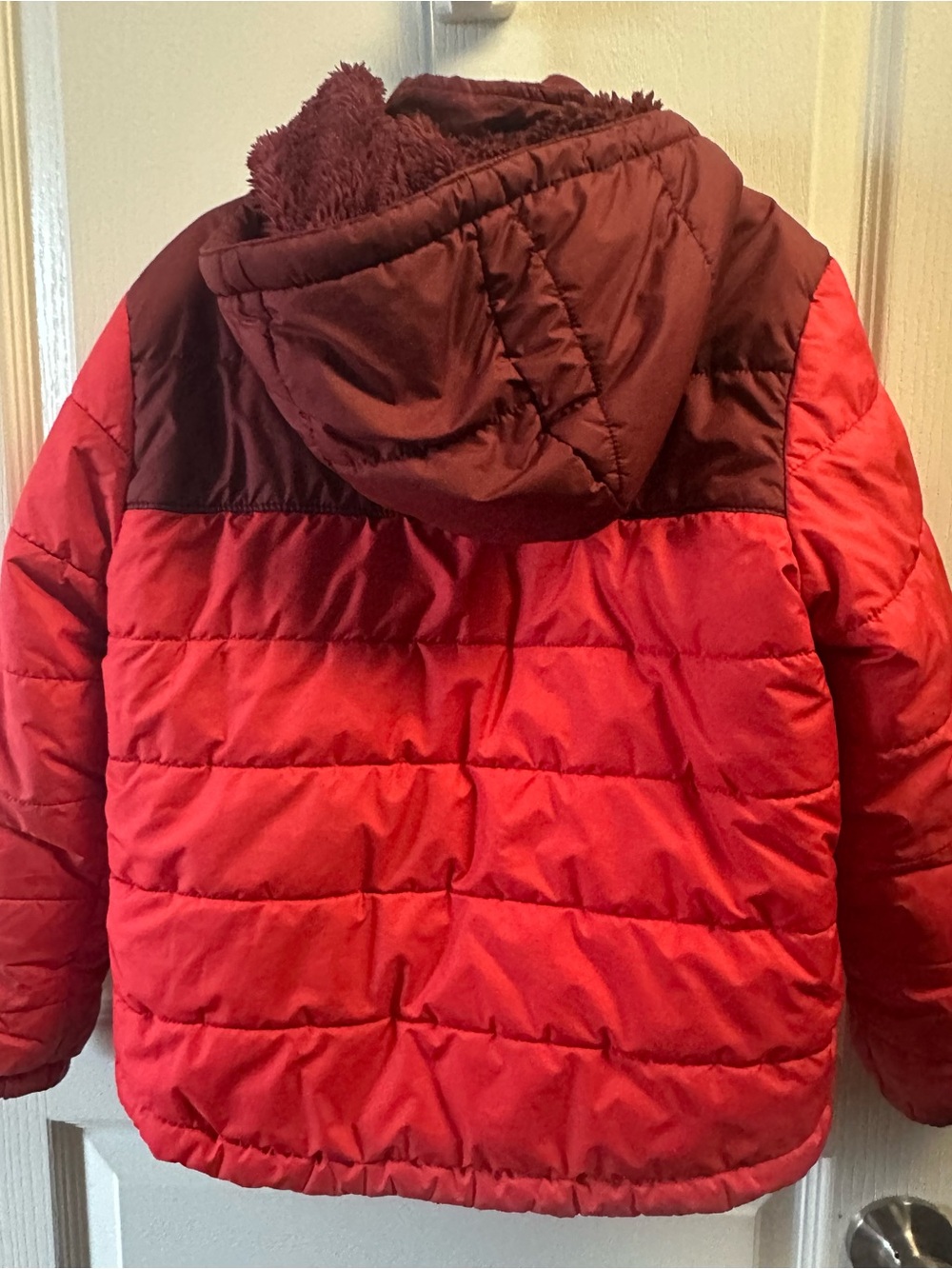 The North Face Kids Two-Tone Red Burgundy Quilted Jacket - Picture 4 of 5